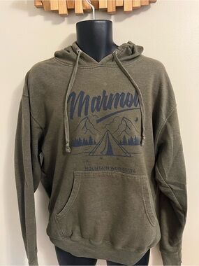 Marmot men’s hoodie medium.
